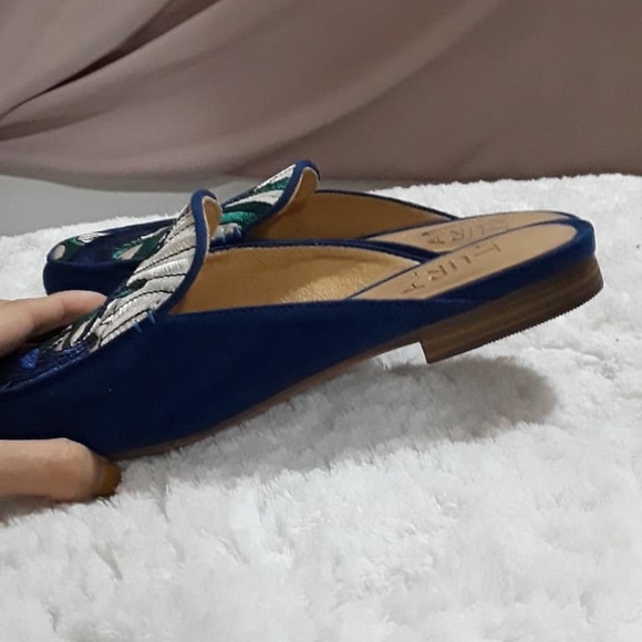 Naturalizer Small Heel Blue Slip On Mules Size 4 - Picture 6 of 13